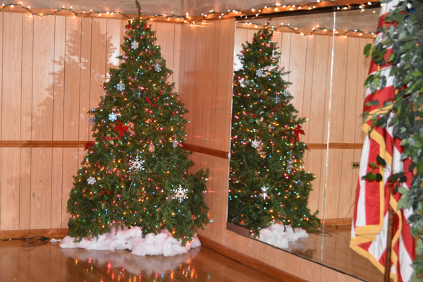 Holiday Social-01-0#1ABF6E4