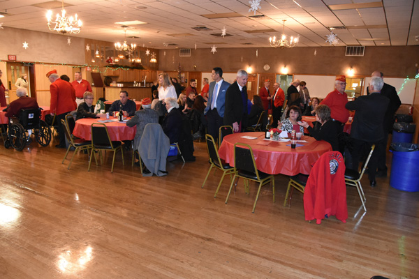 Holiday Social-01-0#1ABF6E5