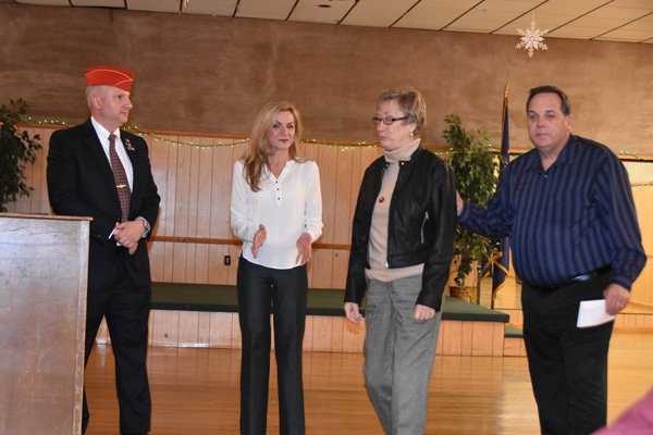 Holiday Social-01-0#1ABF700